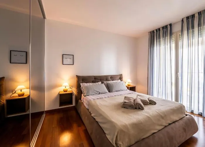 5 Stars Sea View 아파트